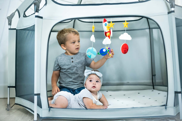 Why Toddlers Love The Pop N’ Go Playpen